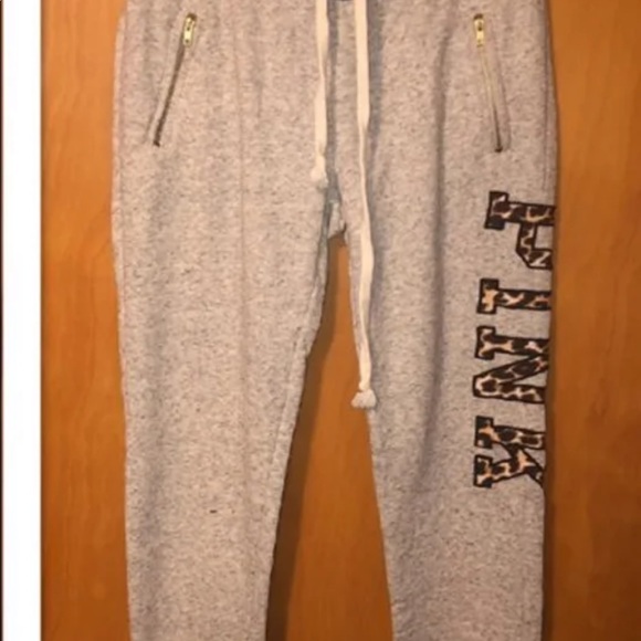 ISO.ISO.ISO.ISO. - Picture 3 of 4